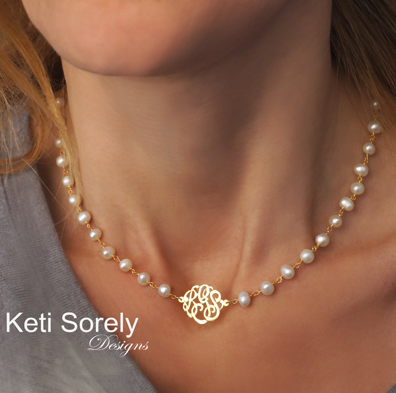 Vintage Graduated Cultured Pearl Necklace with 14 Karat White Gold Filigree  Clasp Accented with Two Round Diamonds